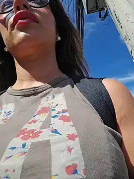 Karen San Miguel online show from 1, 4, 2026