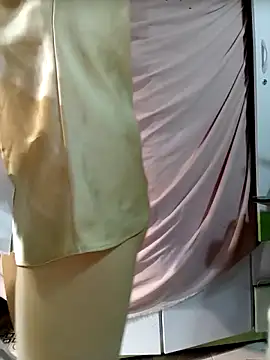 Snapshot of misu09 chatting on 4, 10, 2025 misu09 online show from 4, 10, 2025