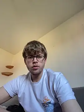 jungxSHxboy online show from 11, 4, 2026