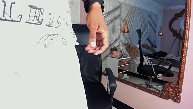 Snapshot of JamesParck chatting on 19, 1, 2025 JamesParck online show from 19, 1, 2025