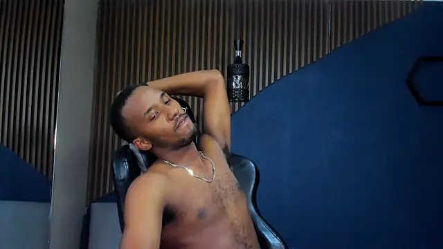 Snapshot of JamesParck chatting on 22, 1, 2025 JamesParck online show from 22, 1, 2025