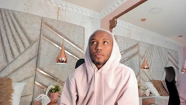 Snapshot of JamesParck chatting on 1, 2, 2025 JamesParck online show from 1, 2, 2025