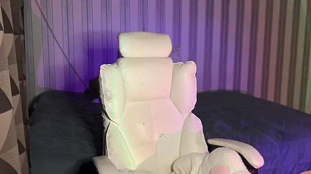 Snapshot of mayvi_cold chatting on 2, 11, 2025 mayvi cold online show from 2, 11, 2025