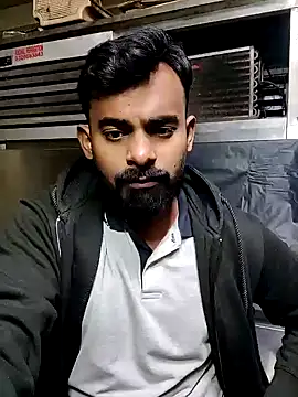 Snapshot of rayhan085 chatting on 18, 12, 2024 rayhan085 online show from 18, 12, 2024