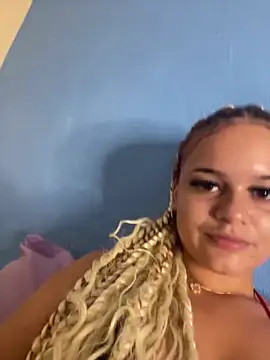 Lolacavalona online show from 13, 1, 2025