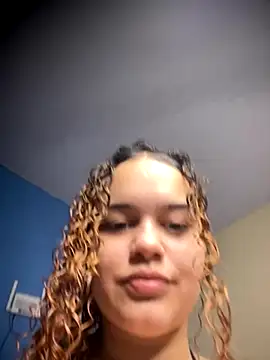 Lolacavalona online show from 29, 9, 2025