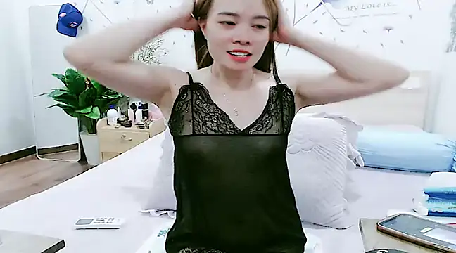 Snapshot of HC_jun chatting on 5, 1, 2025 HC jun online show from 5, 1, 2025