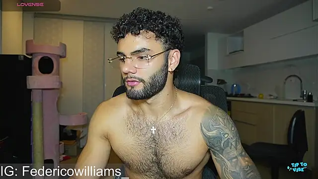 Snapshot of Derek_w chatting on 20, 12, 2024 Derek w online show from 20, 12, 2024