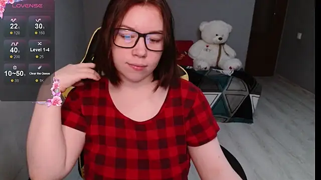 Emily Amorre online show from 24, 9, 2025