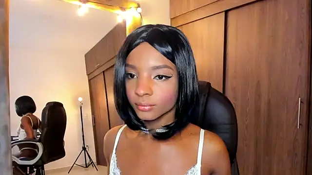 Snapshot of alikahouston4 chatting on 6, 2, 2025 alikahouston4 online show from 6, 2, 2025