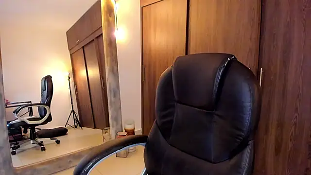 Snapshot of alikahouston4 chatting on 22, 9, 2025 alikahouston4 online show from 22, 9, 2025