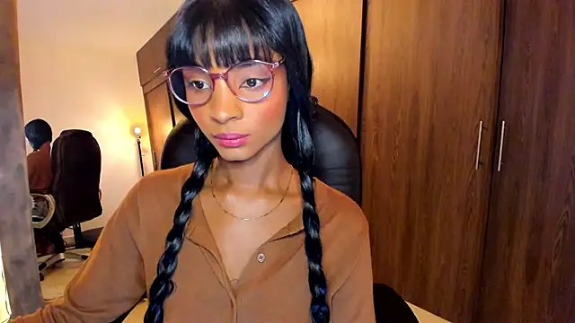 Snapshot of alikahouston4 chatting on 24, 10, 2025 alikahouston4 online show from 24, 10, 2025