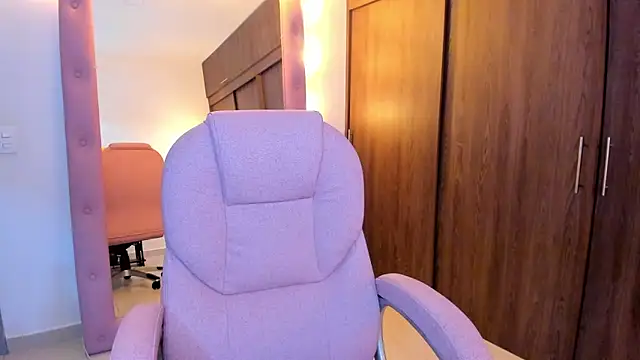 Snapshot of alikahouston4 chatting on 26, 2, 2026 alikahouston4 online show from 26, 2, 2026