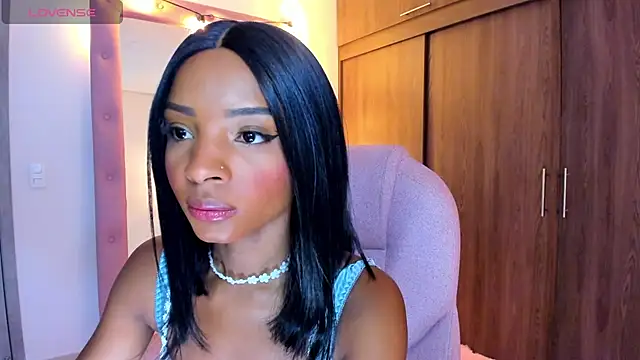Snapshot of alikahouston4 chatting on 7, 7, 2026 alikahouston4 online show from 7, 7, 2026
