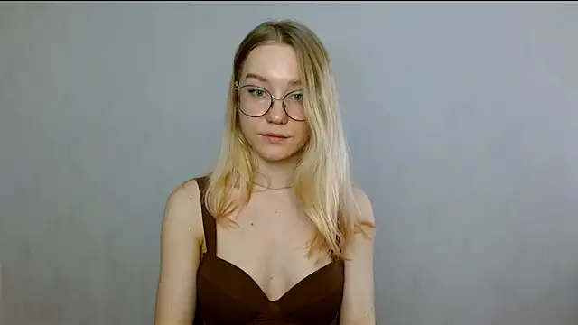 cindi hot online show from 25, 2, 2025