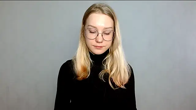 cindi hot online show from 6, 3, 2025