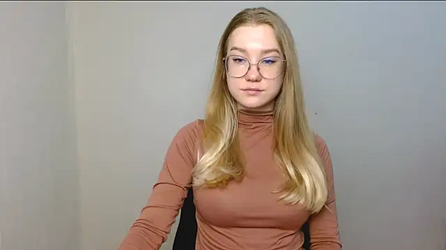 cindi hot online show from 6, 4, 2026