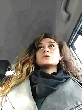 Snapshot of RiskyViolet chatting on 7, 10, 2025 RiskyViolet online show from 7, 10, 2025