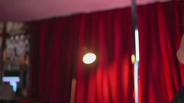 Evelyn Evyyy online show from 25, 9, 2025