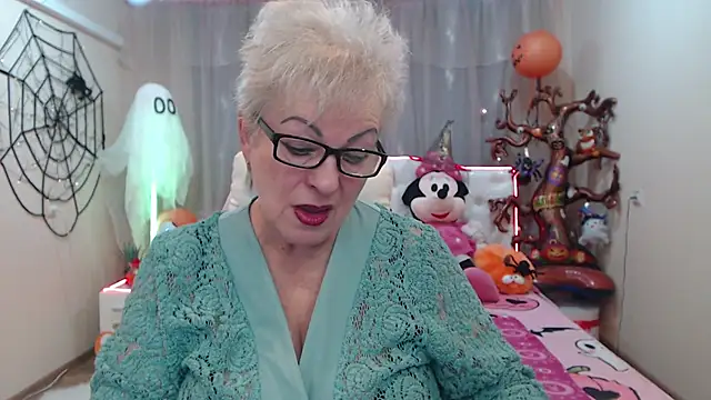 KayleSmoll online show from 1, 11, 2025