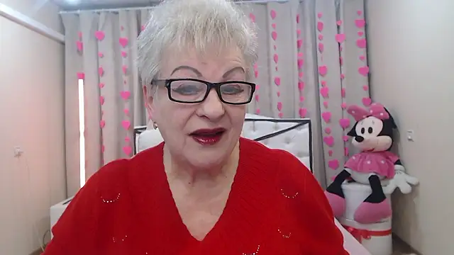 KayleSmoll online show from 10, 2, 2026