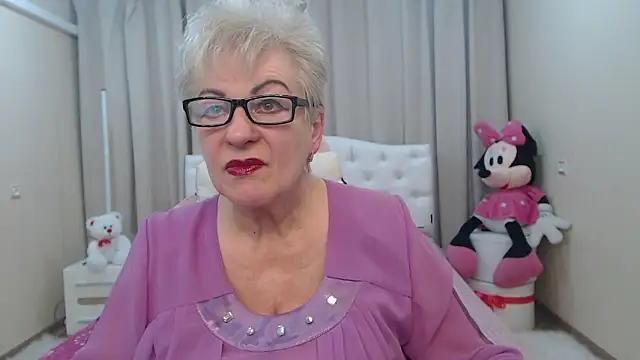 KayleSmoll online show from 25, 2, 2026