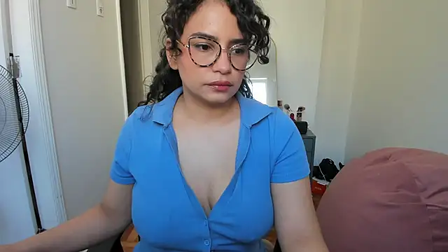 cinnamon rosa online show from 6, 2, 2025