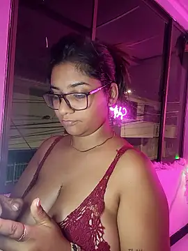 Sofythom1 online show from 3, 12, 2024