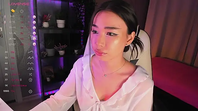 sensualily online show from 13, 9, 2025