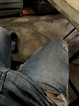 Snapshot of elber-gdo chatting on 17, 12, 2025 elber-gdo online show from 17, 12, 2025