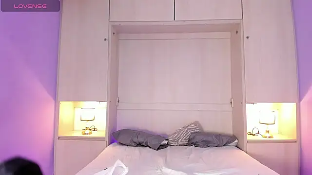 Snapshot of KendallRosse1 chatting on 25, 2, 2025 KendallRosse1 online show from 25, 2, 2025