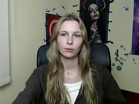 StrangerGi online show from 15, 6, 2026