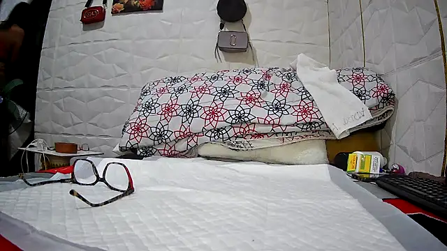 Snapshot of Mendoza_Amaranata chatting on 11, 9, 2025 Mendoza Amaranata online show from 11, 9, 2025