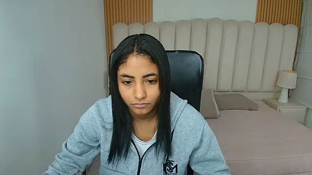 shaneelle online show from 3, 3, 2026