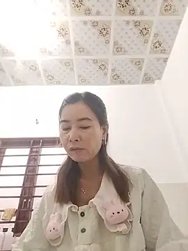 Sexy-ladyboobs20 online show from 3, 6, 2026