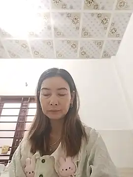 Sexy-ladyboobs20 online show from 5, 6, 2026