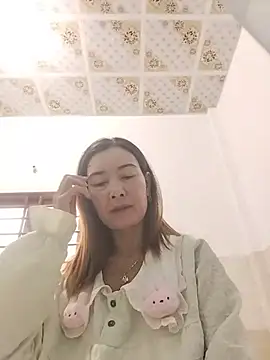 Sexy-ladyboobs20 online show from 27, 6, 2026