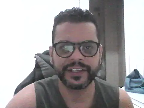 Snapshot of HornyBeachBoyBR chatting on 3, 8, 2026 HornyBeachBoyBR online show from 3, 8, 2026