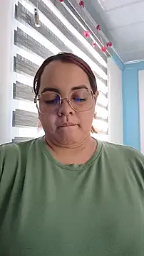 Snapshot of mia_donatto369 chatting on 8, 7, 2026 mia donatto369 online show from 8, 7, 2026