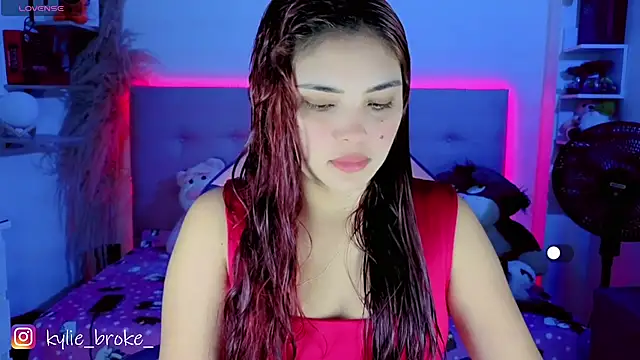 Kylie brokee online show from 26, 2, 2026