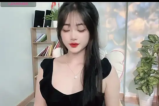  Aimy  online show from 4, 3, 2025