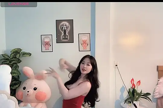  Aimy  online show from 17, 10, 2025