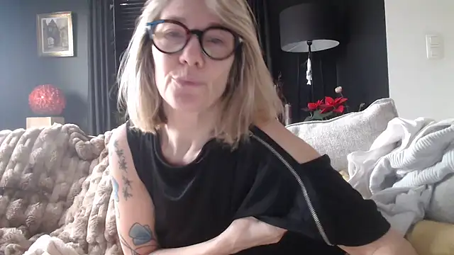 Snapshot of godinflower chatting on 19, 1, 2026 godinflower online show from 19, 1, 2026