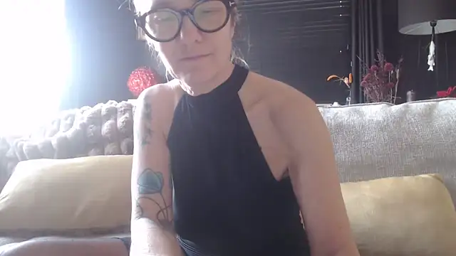 Snapshot of godinflower chatting on 7, 2, 2026 godinflower online show from 7, 2, 2026