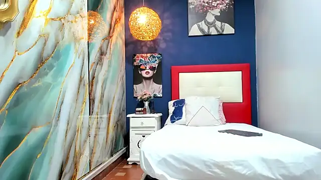 BustyAmanda online show from 11, 11, 2025