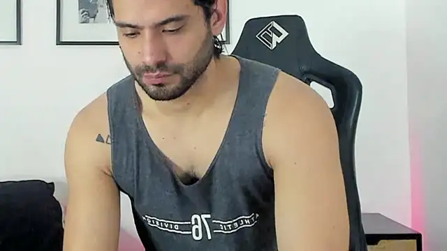 Snapshot of Dereck_vega chatting on 17, 5, 2026 Dereck vega online show from 17, 5, 2026