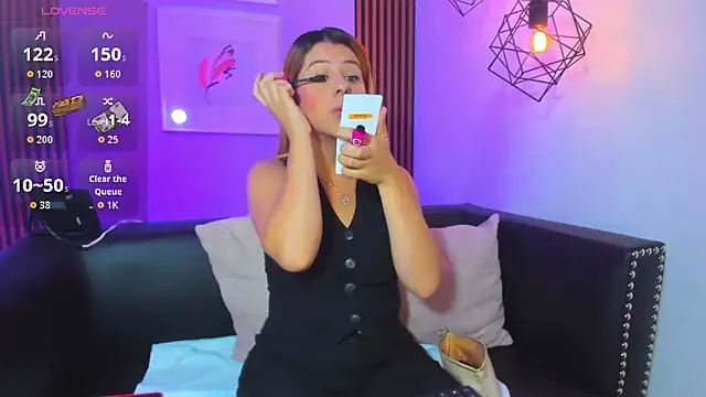 Nahiajhonson  online show from 10, 2, 2026