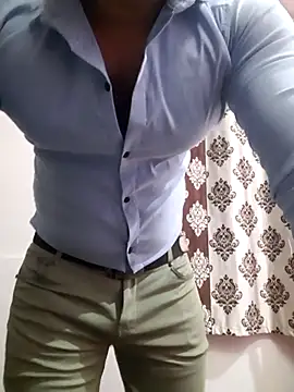 Snapshot of Guyinshortss chatting on 23, 3, 2026 Guyinshortss online show from 23, 3, 2026