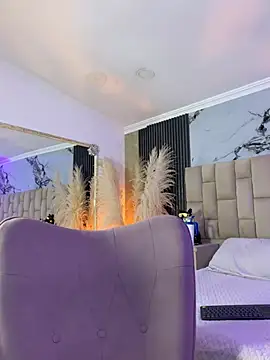 EmmaTorres  online show from 4, 4, 2026