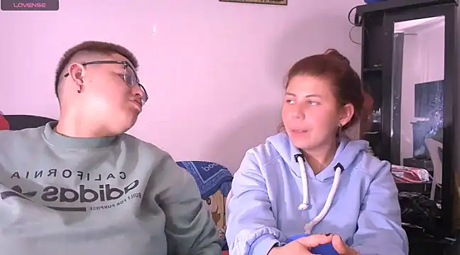 Snapshot of tatsumi_nao chatting on 21, 12, 2024 tatsumi nao online show from 21, 12, 2024